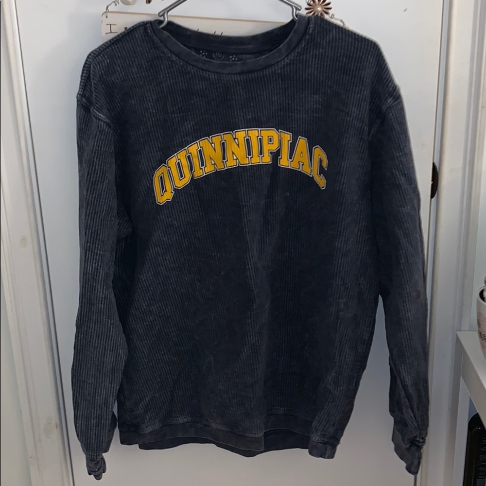 Quinnipiac University crew neck